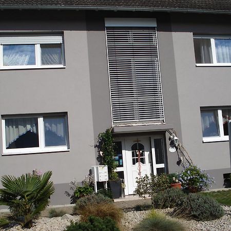 Ferienwohnungen - Gaestehaus Gertrud Moog- روست المظهر الخارجي الصورة